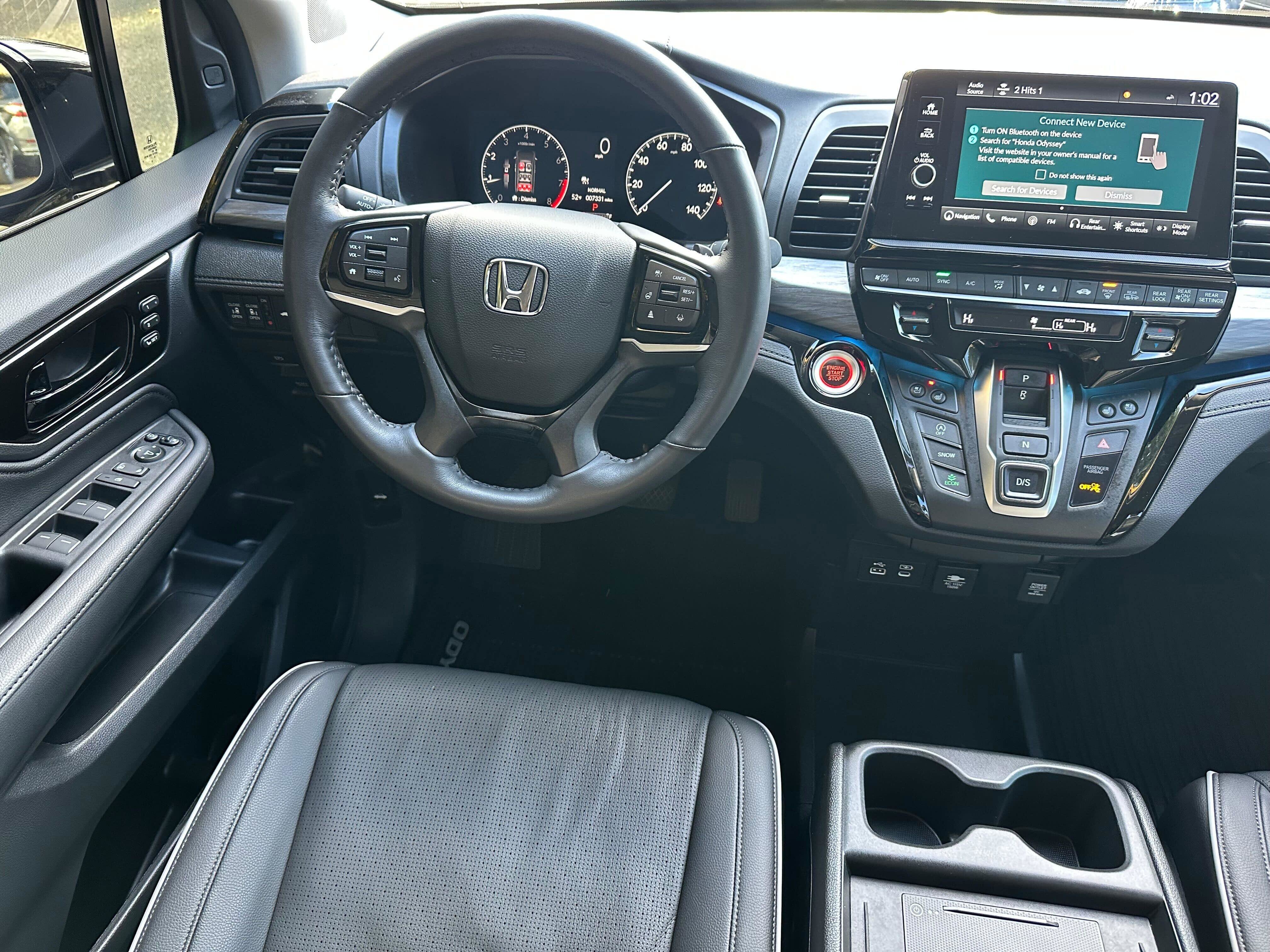 Used 2025 Honda Odyssey Elite image 17