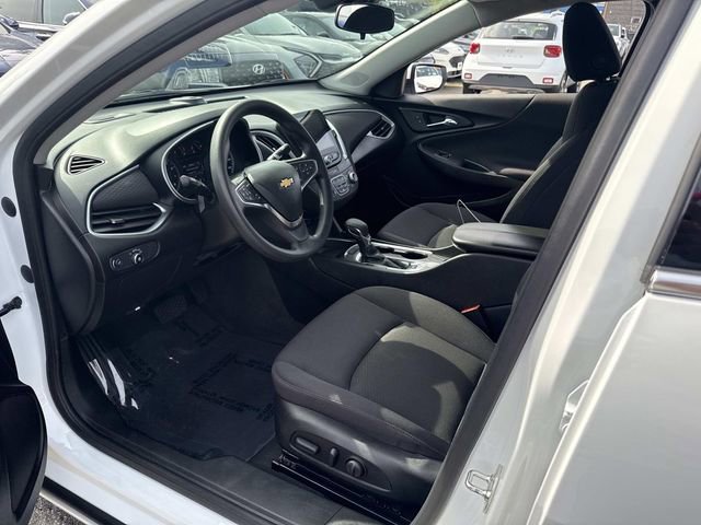 Used 2025 Chevrolet Malibu LT image 20