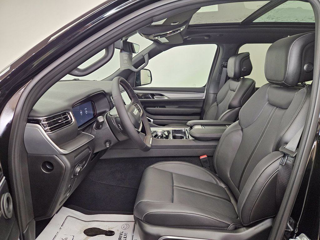 New 2026 Jeep Grand Wagoneer Limited w/ Premium Group II AWD/4WD image 3