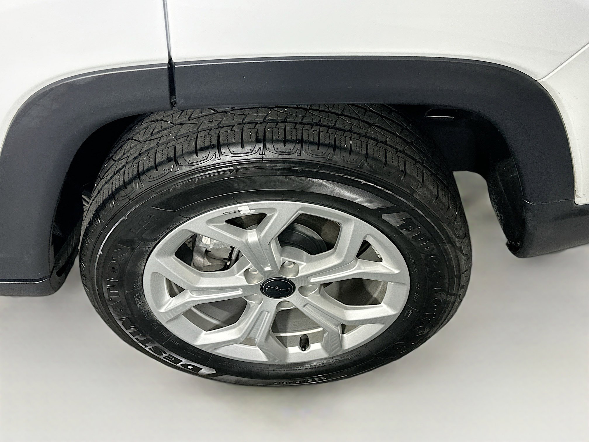 Used 2025 Jeep Compass Latitude image 11