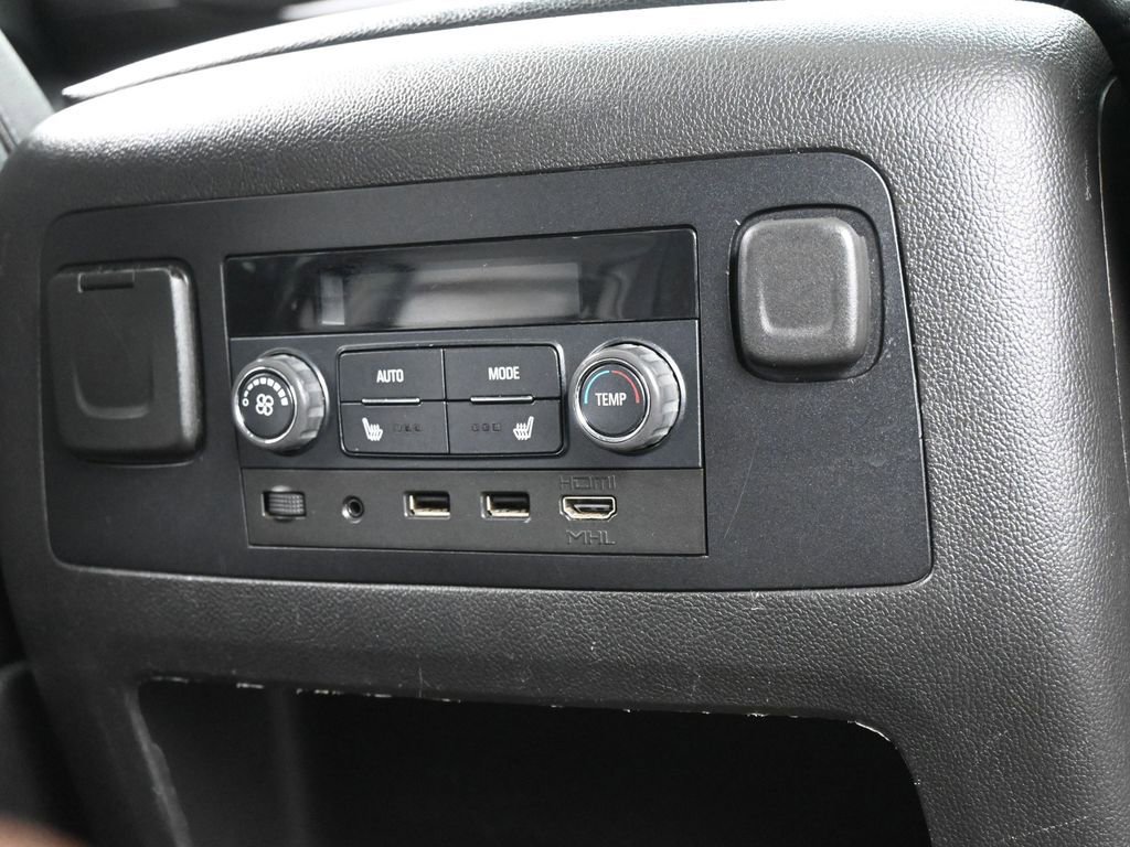 Used 2017 GMC Yukon SLT w/ Open Road Package image 48