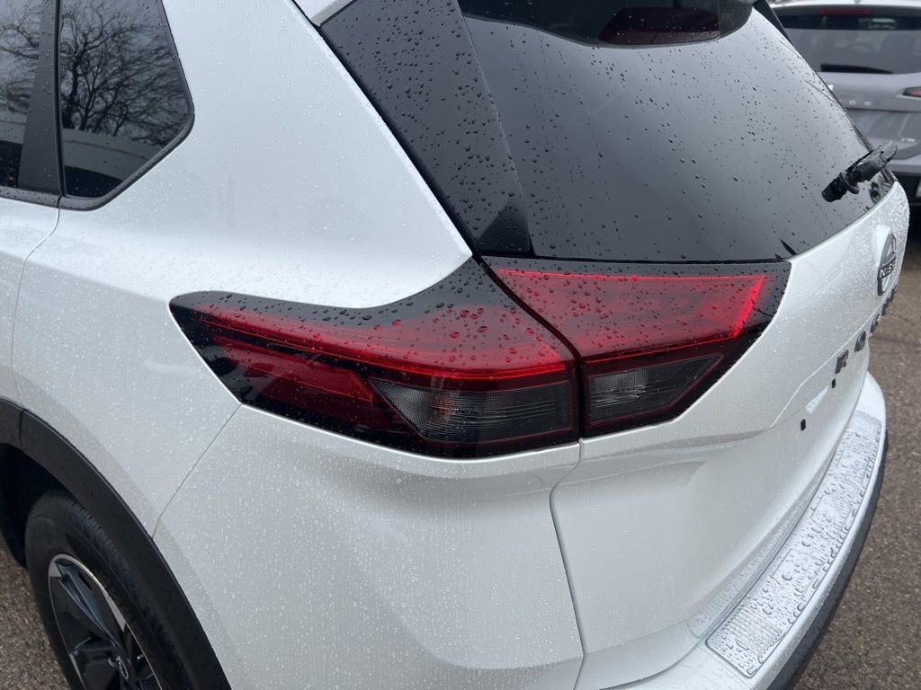 Certified 2026 Nissan Rogue SV w/ SV Premium Package image 36
