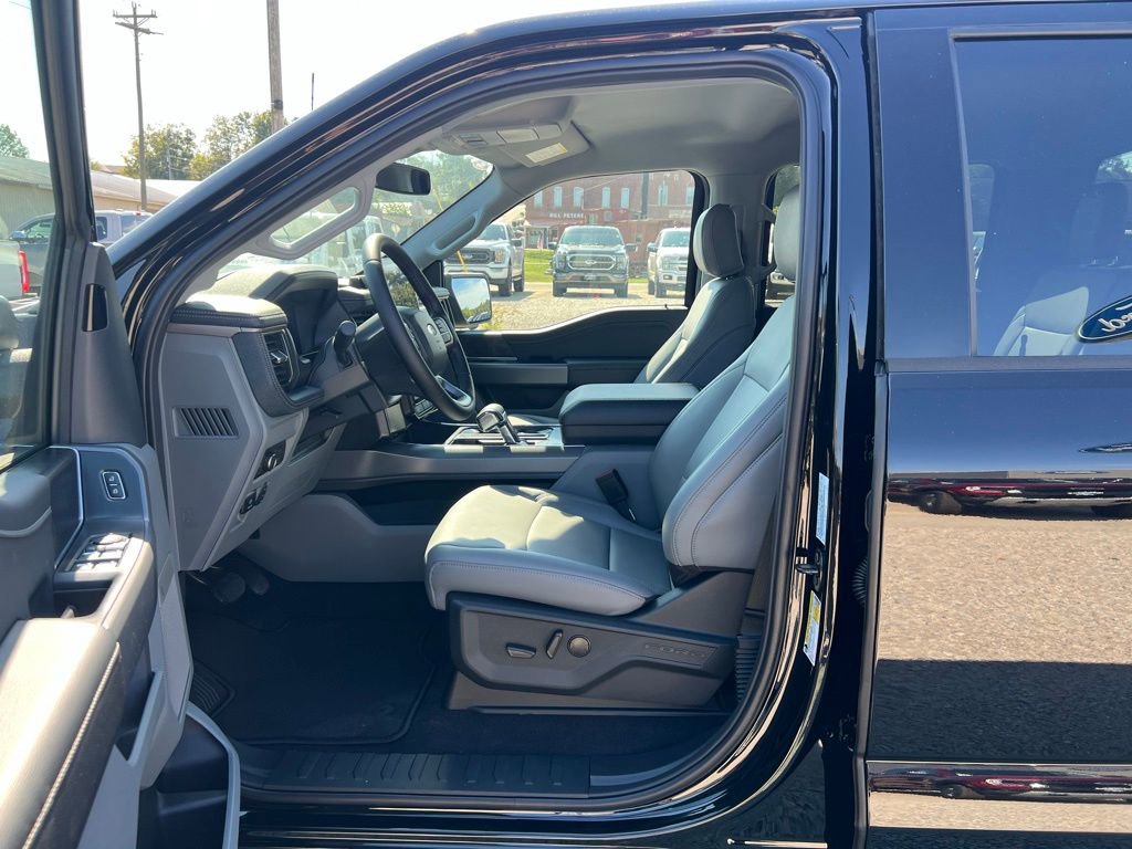 New 2025 Ford F150 Lightning Flash image 13