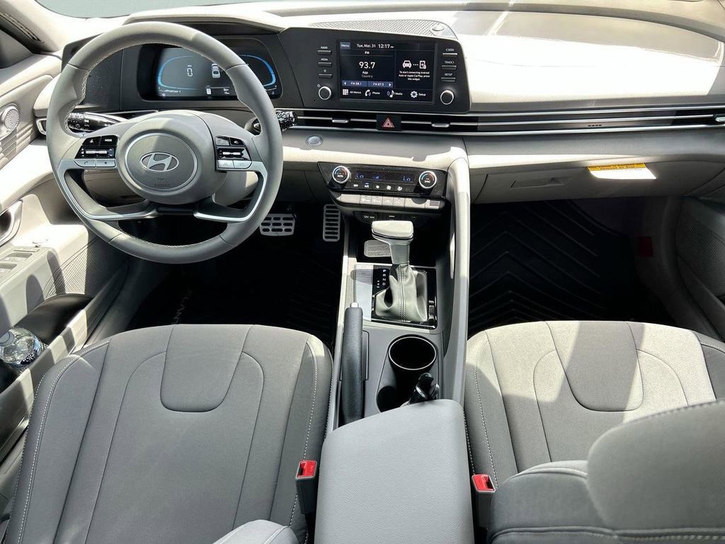 New 2026 Hyundai Elantra Sport FWD image 17