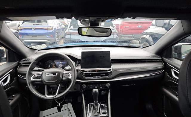 Used 2022 Jeep Compass Altitude AWD/4WD image 7