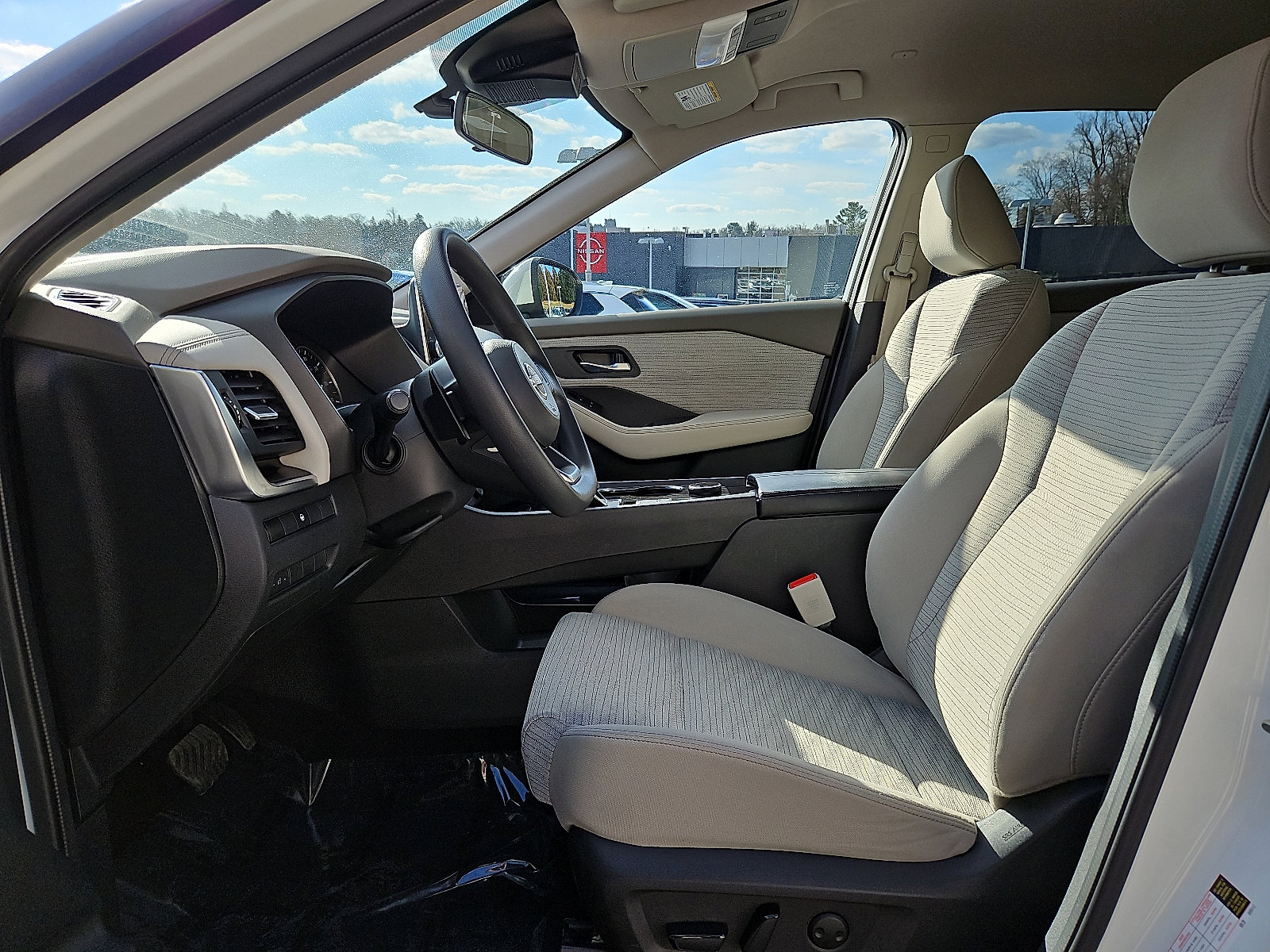 Certified 2023 Nissan Rogue SV image 13