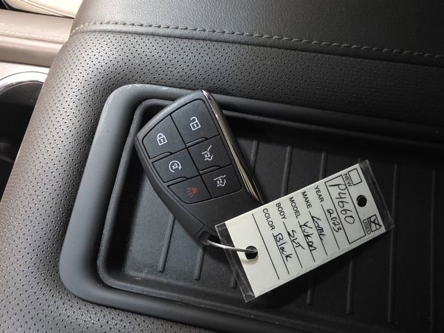 Certified 2023 GMC Yukon SLT w/ SLT Luxury Package image 25