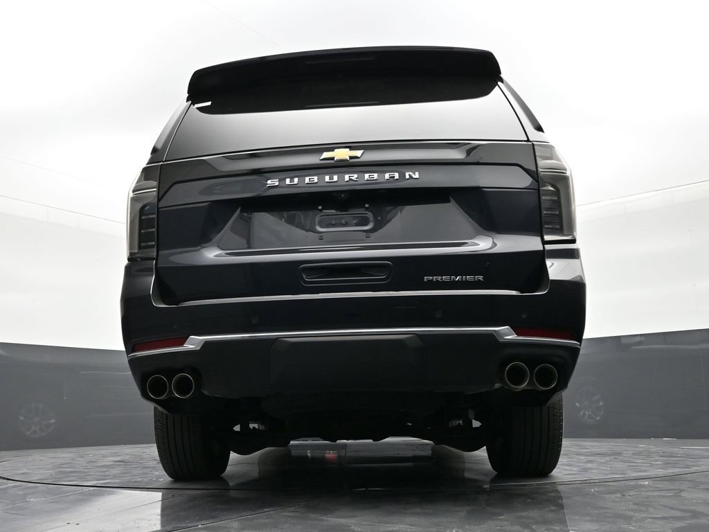 Certified 2025 Chevrolet Suburban Premier image 23
