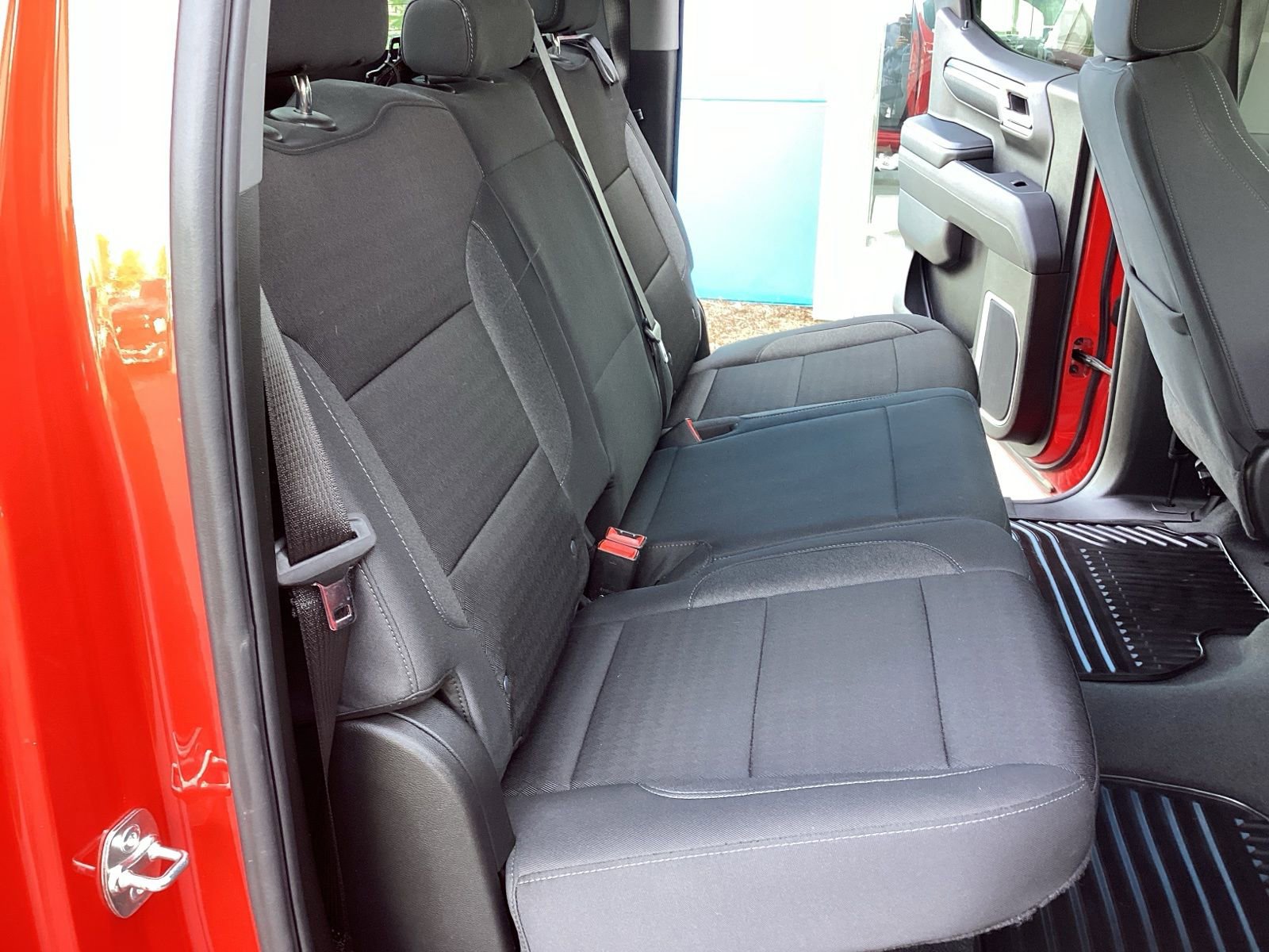 Used 2025 Chevrolet Silverado 1500 LT image 19