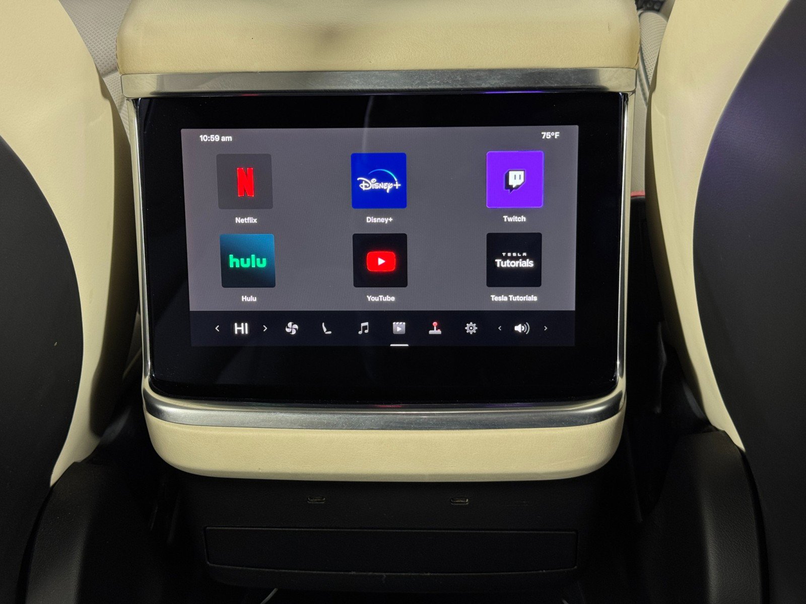 Used 2022 Tesla Model X Plaid image 36