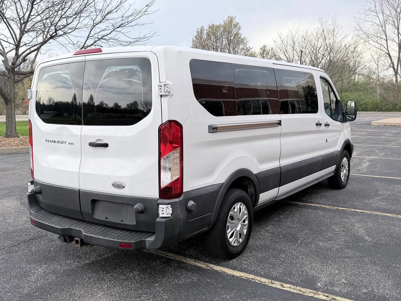 Used 2015 Ford Transit 350 XL RWD image 5