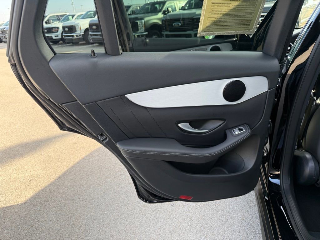 Used 2022 Mercedes-Benz GLC 300 4MATIC image 10