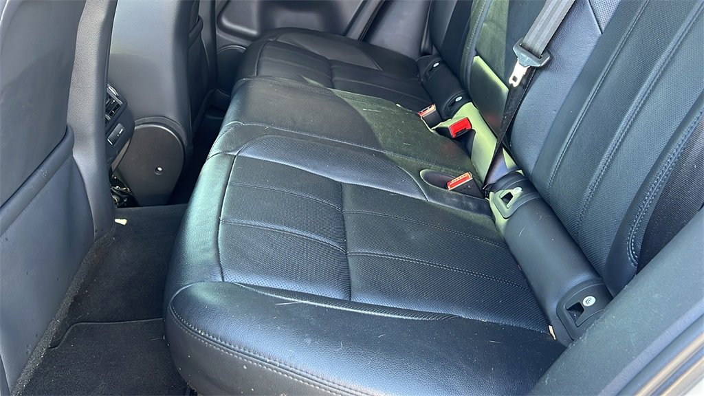 Used 2020 Land Rover Range Rover Evoque SE image 30
