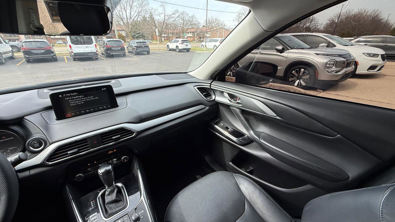 Used 2019 MAZDA CX-9 Touring image 18