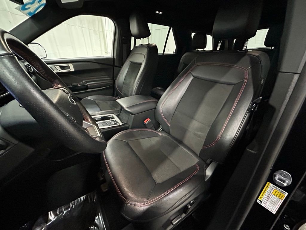 Certified 2023 Ford Explorer ST-Line w/ Class IV Trailer Tow Package image 15