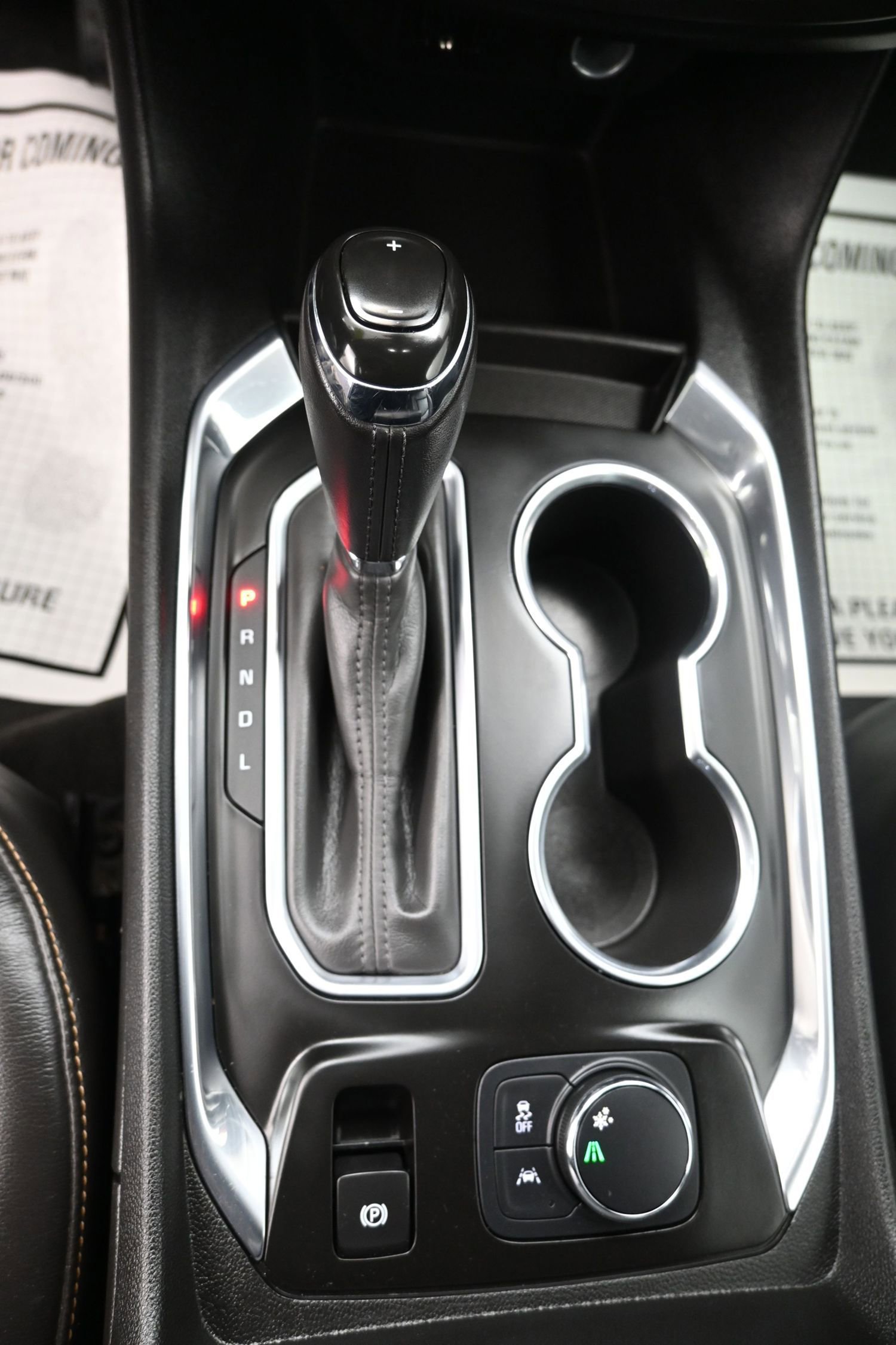 Used 2020 Chevrolet Traverse LT w/ Driver Confidence II Package image 22