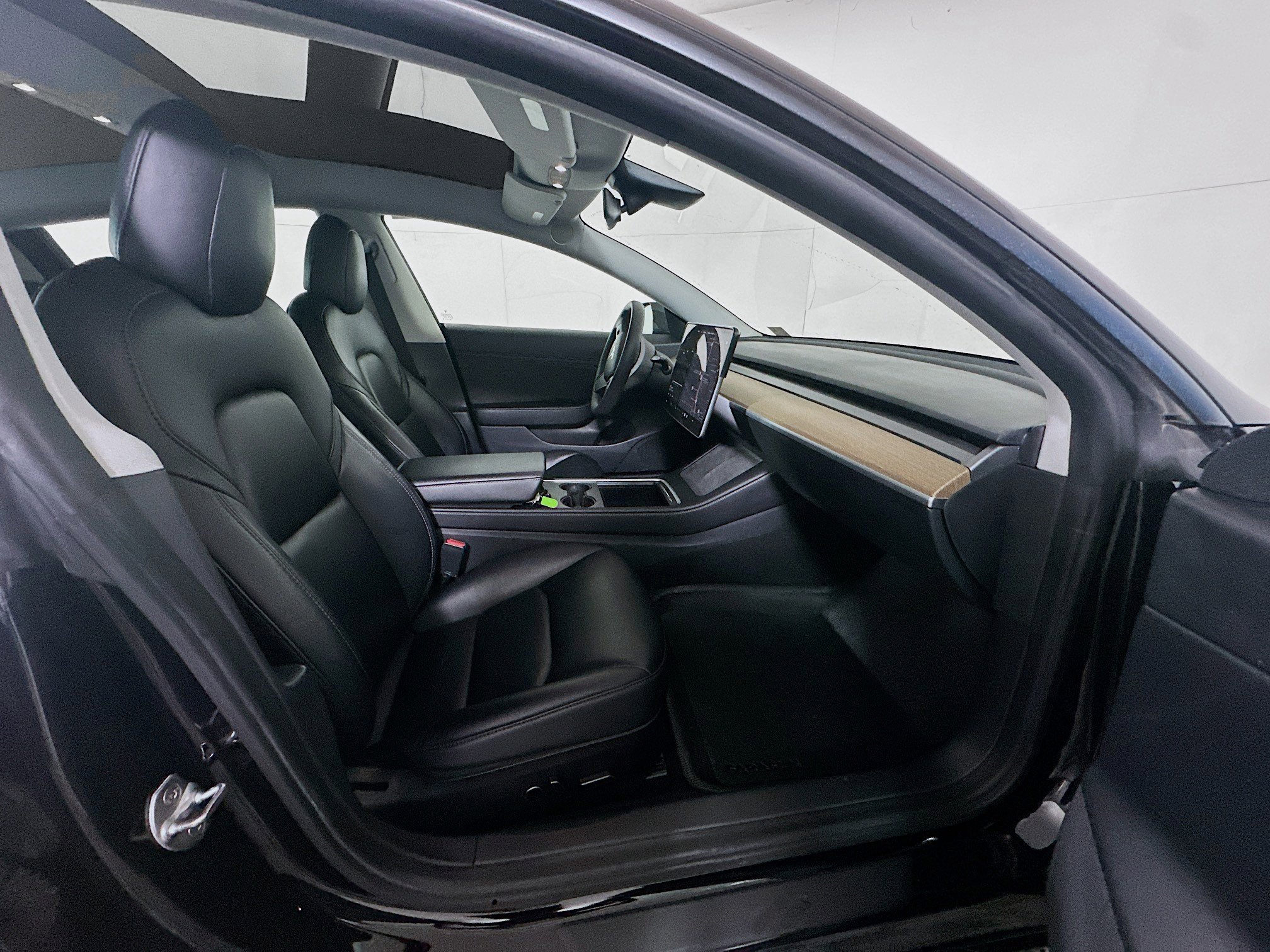 Used 2021 Tesla Model 3 Performance image 30