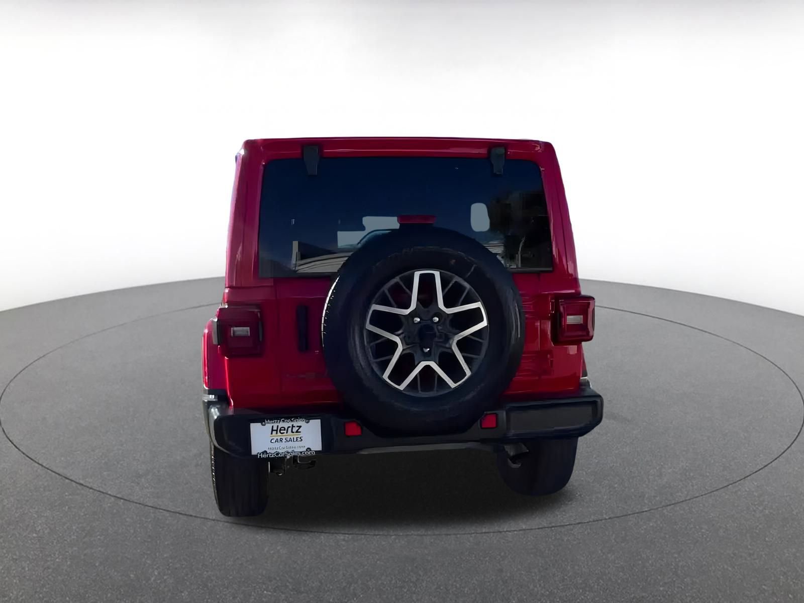 Used 2025 Jeep Wrangler Sahara image 10