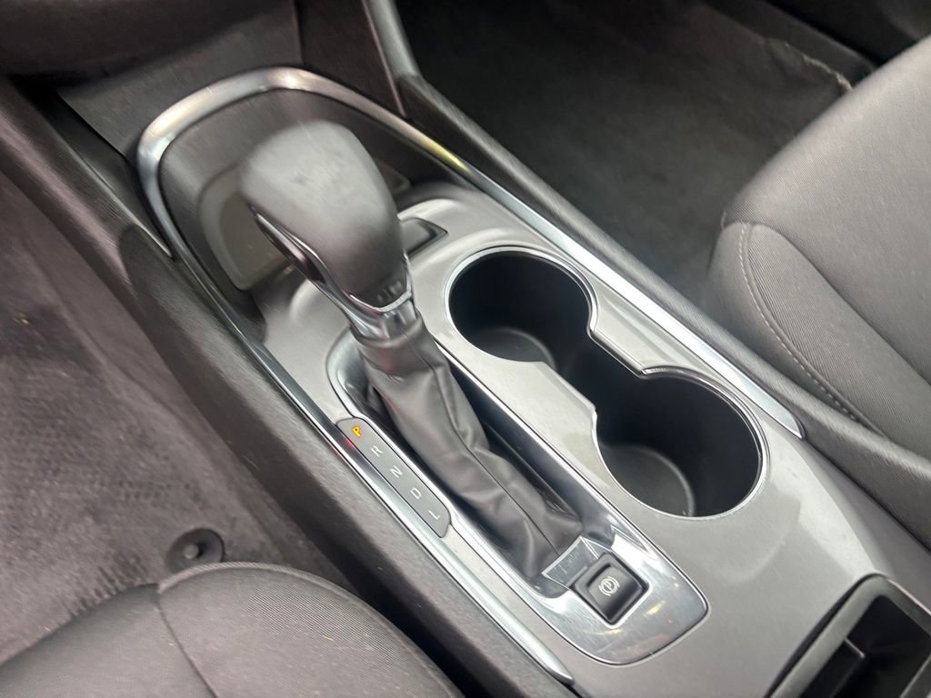 Used 2023 Chevrolet Malibu LT image 19