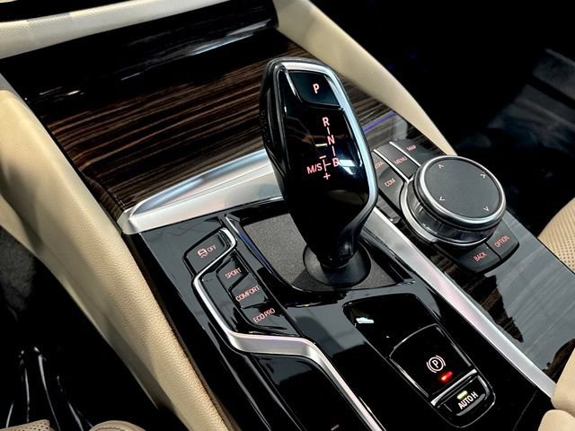 Used 2023 BMW 540i xDrive w/ Premium Package AWD/4WD image 29