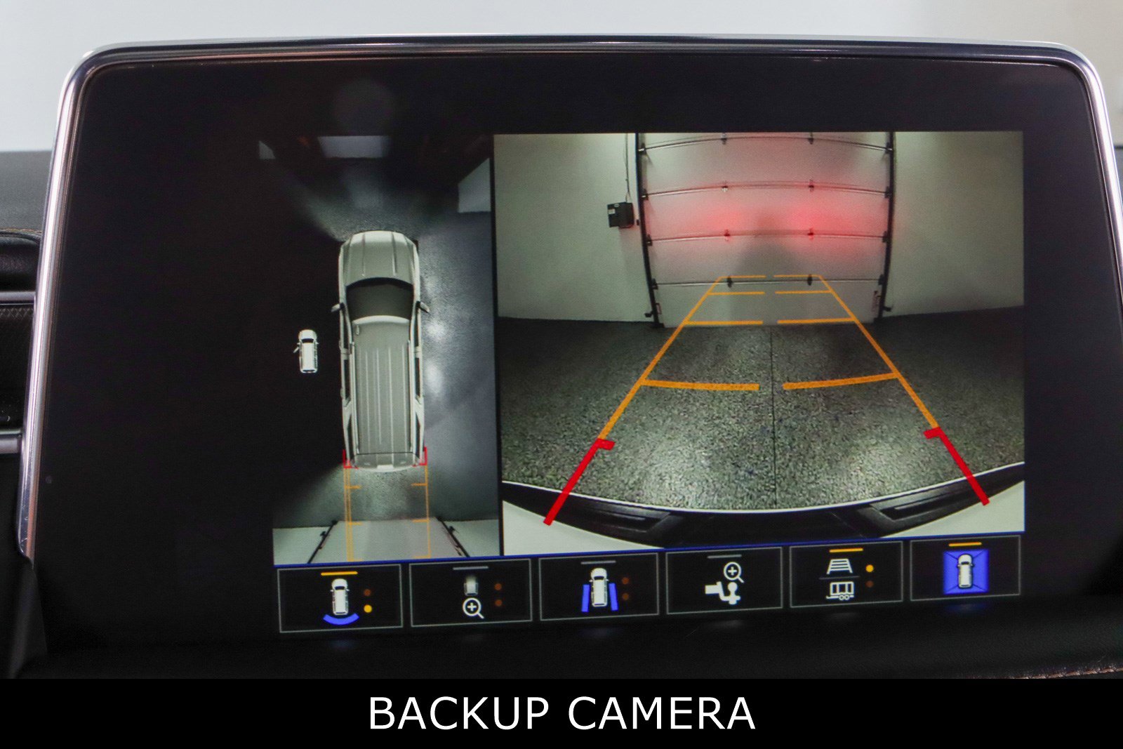 Used 2024 GMC Yukon AT4 w/ Technology Package image 20