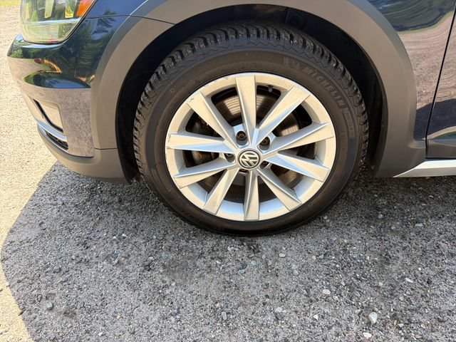 Used 2019 Volkswagen Golf Alltrack S AWD/4WD image 32
