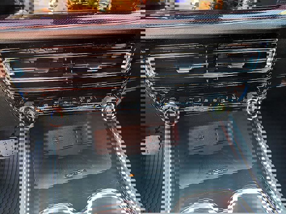 New 2026 Chevrolet Traverse RS image 19