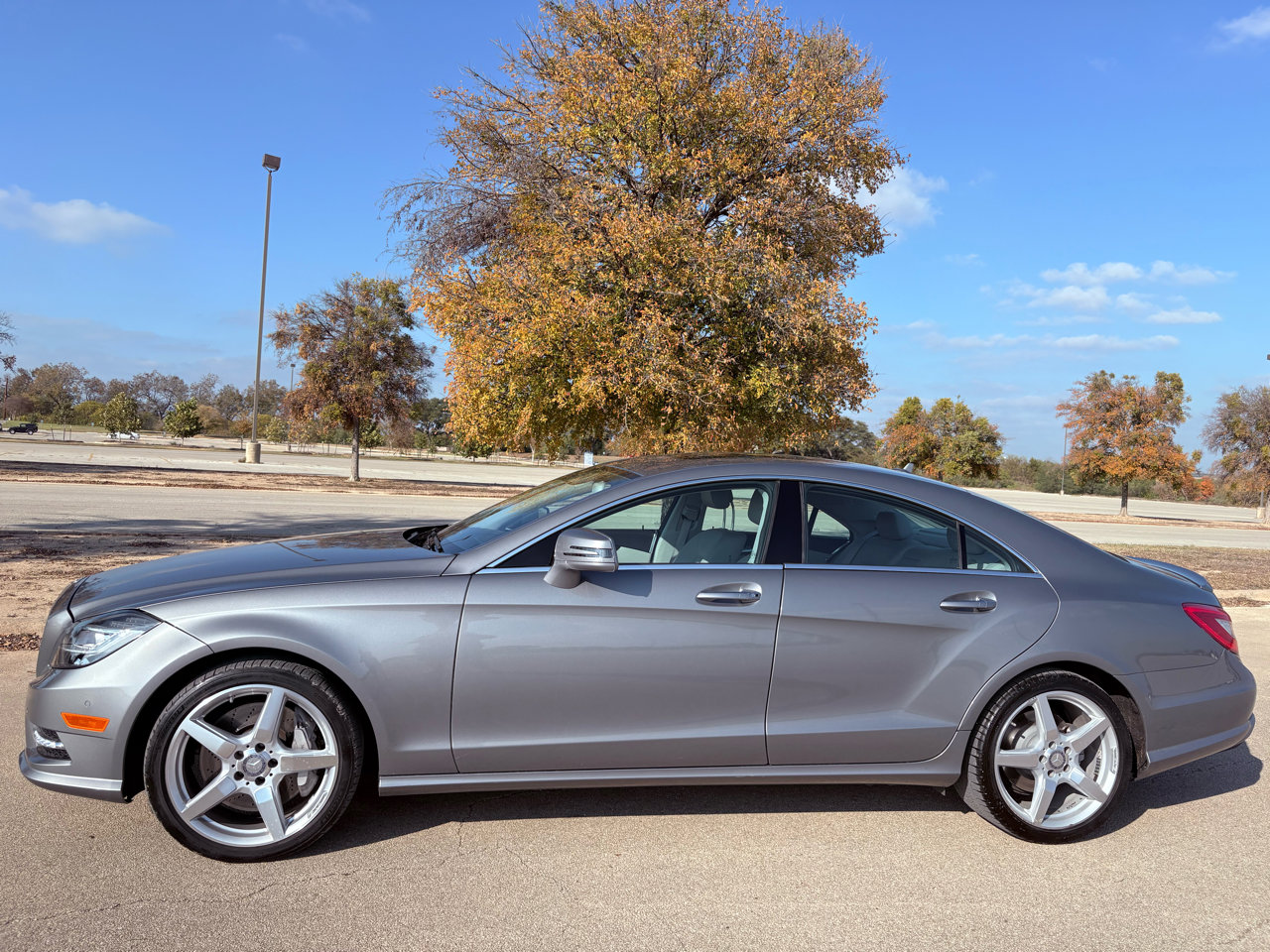 Used 2012 Mercedes-Benz CLS 550 image 2