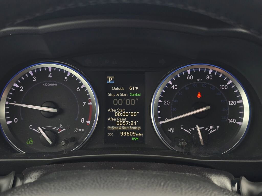 Used 2017 Toyota Highlander XLE AWD/4WD image 41