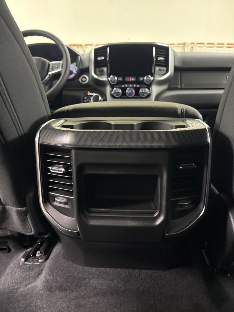 New 2026 RAM 1500 4x4 Crew Cab image 24
