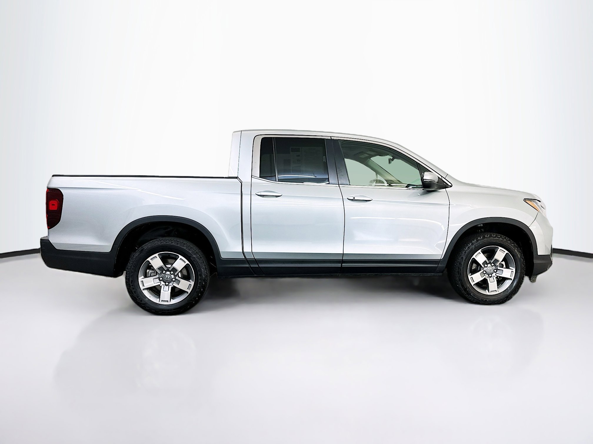 Used 2025 Honda Ridgeline RTL image 10