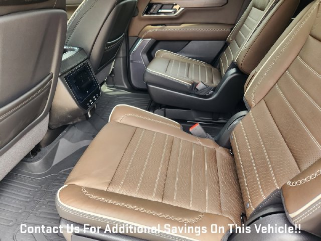 New 2027 GMC Yukon Denali Ultimate w/ LPO, Floor Liner Package AWD/4WD image 22