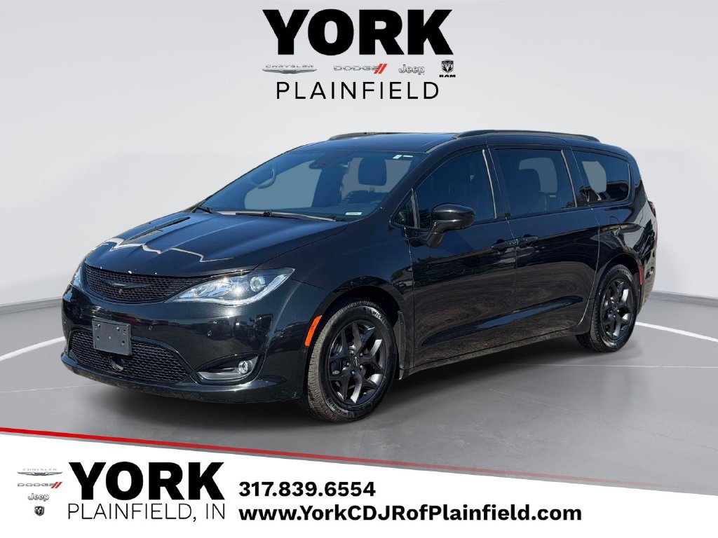 Used 2018 Chrysler Pacifica Touring-L Plus w/ Advanced Safetytec Group FWD image 1