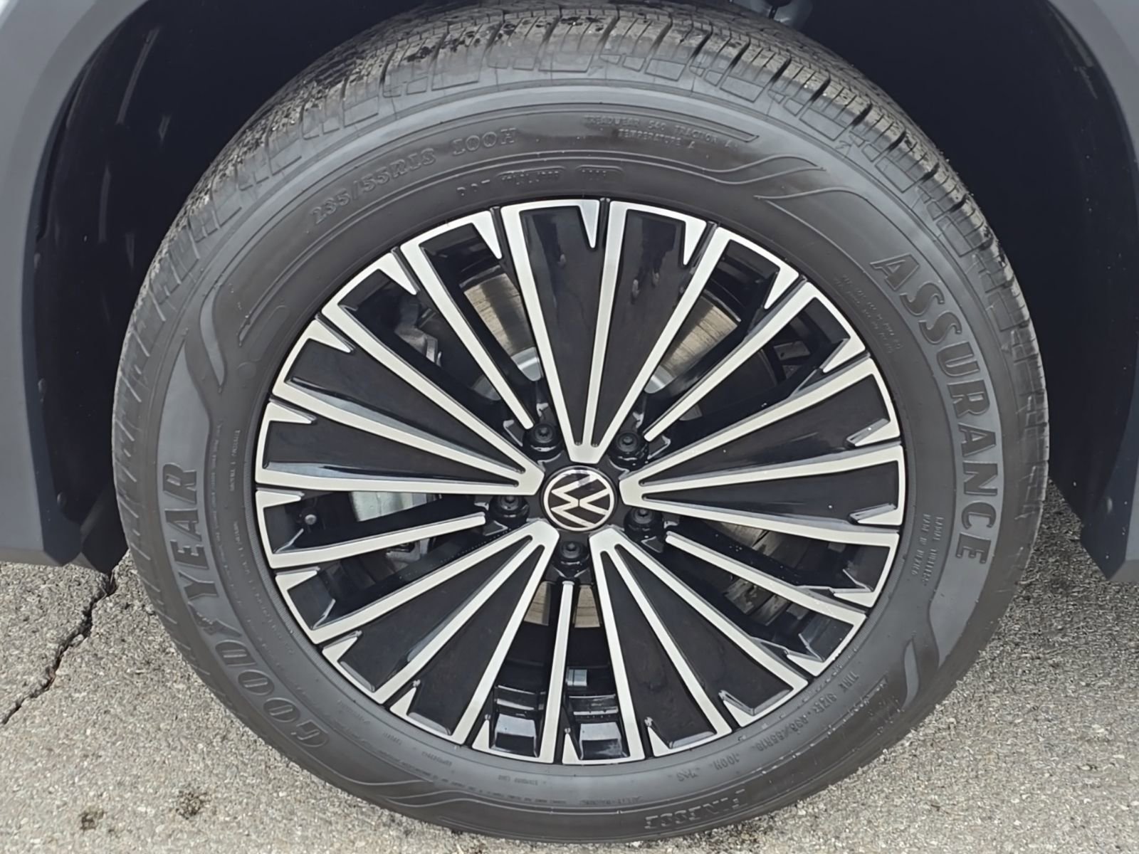 New 2026 Volkswagen Tiguan S AWD/4WD image 13