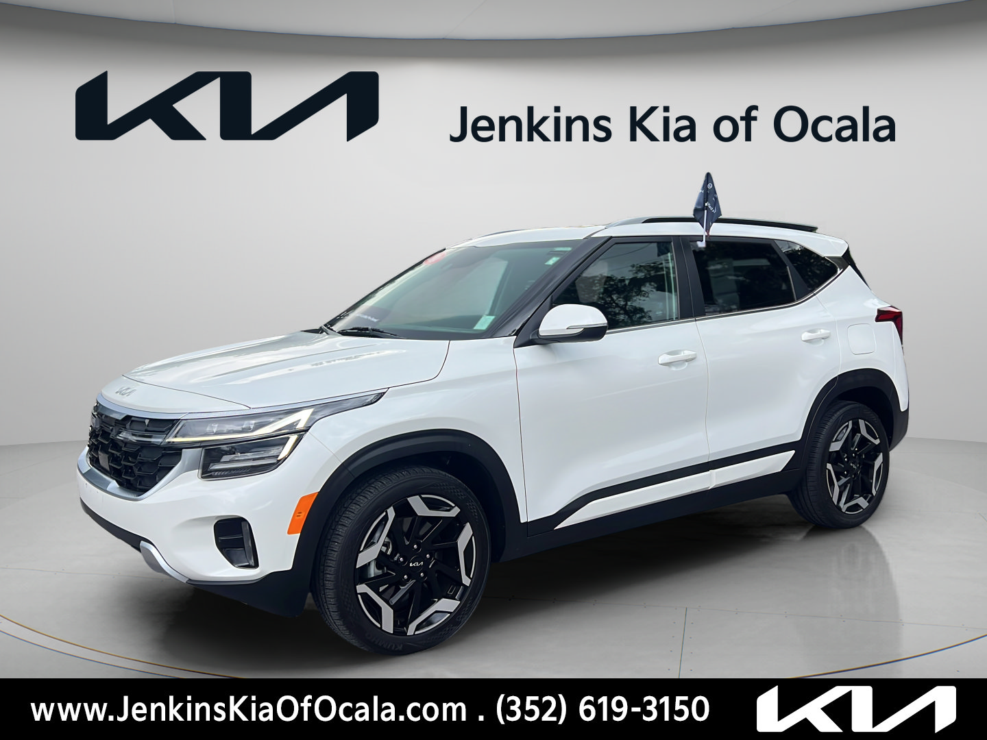 Certified 2024 Kia Seltos SX w/ SX Sunroof Package AWD/4WD image 7