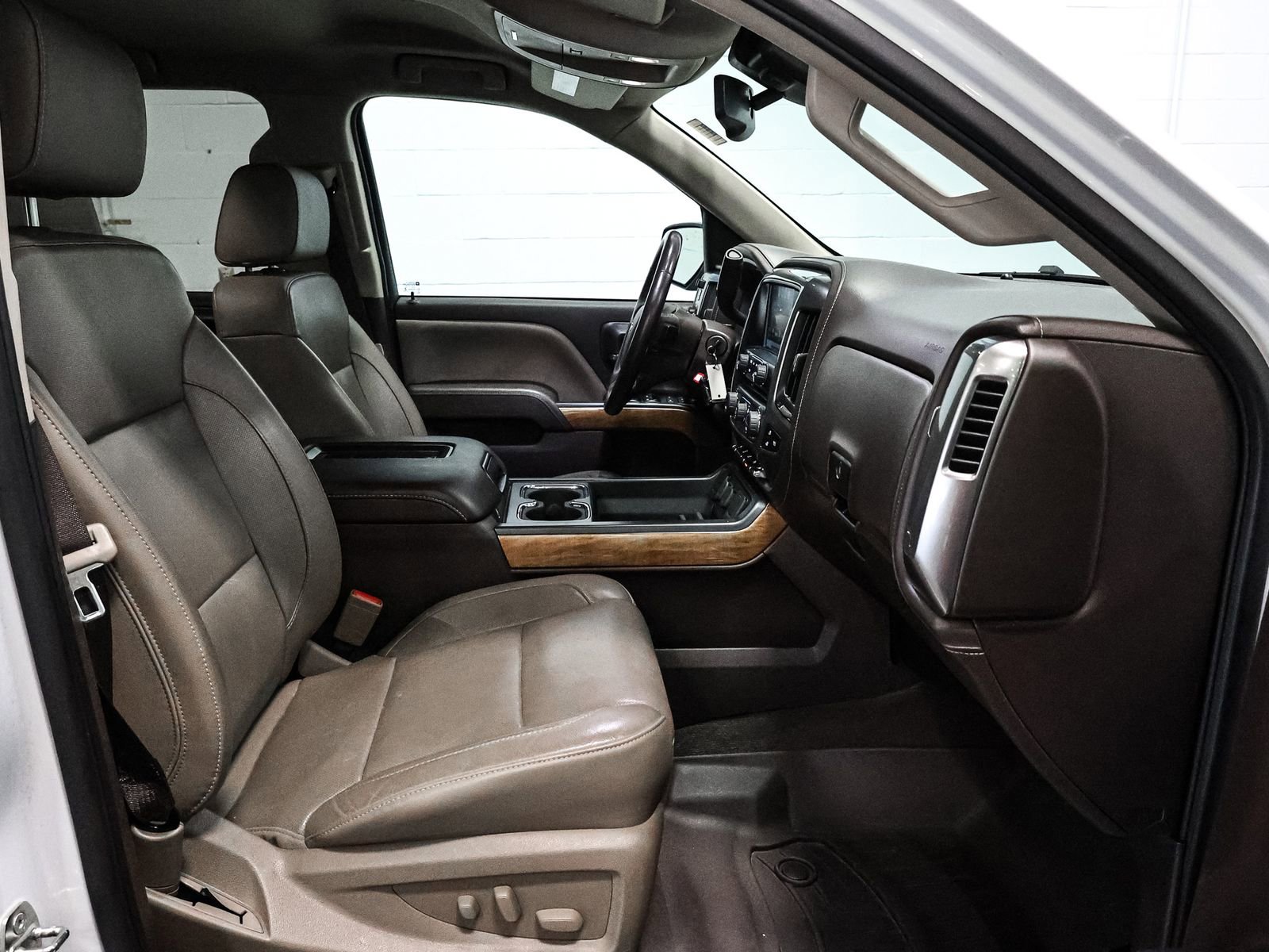 Used 2018 Chevrolet Silverado 1500 LTZ w/ LTZ Plus Package image 24