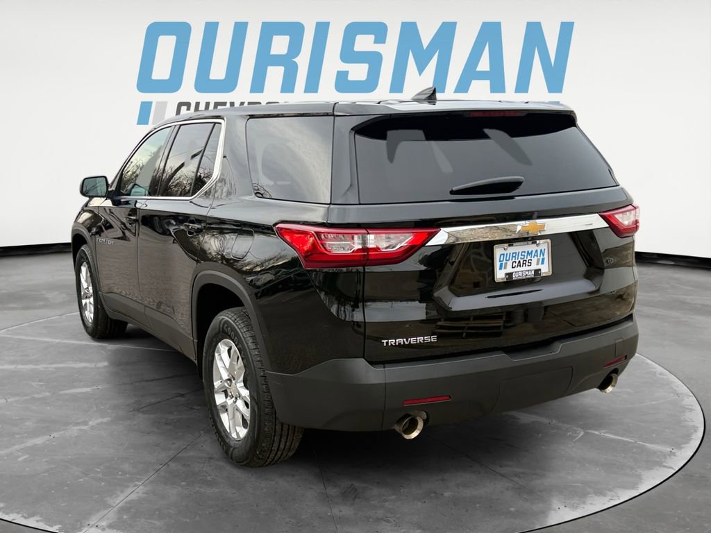 Used 2021 Chevrolet Traverse LS image 4
