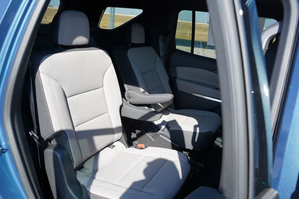 New 2026 Chevrolet Traverse LT w/ LPO, Floor Liner Package image 23