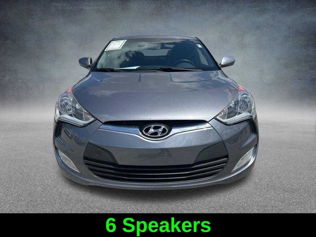 Used 2017 Hyundai Veloster image 9