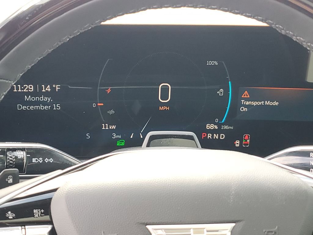 New 2026 Cadillac Optiq Luxury 1 image 10