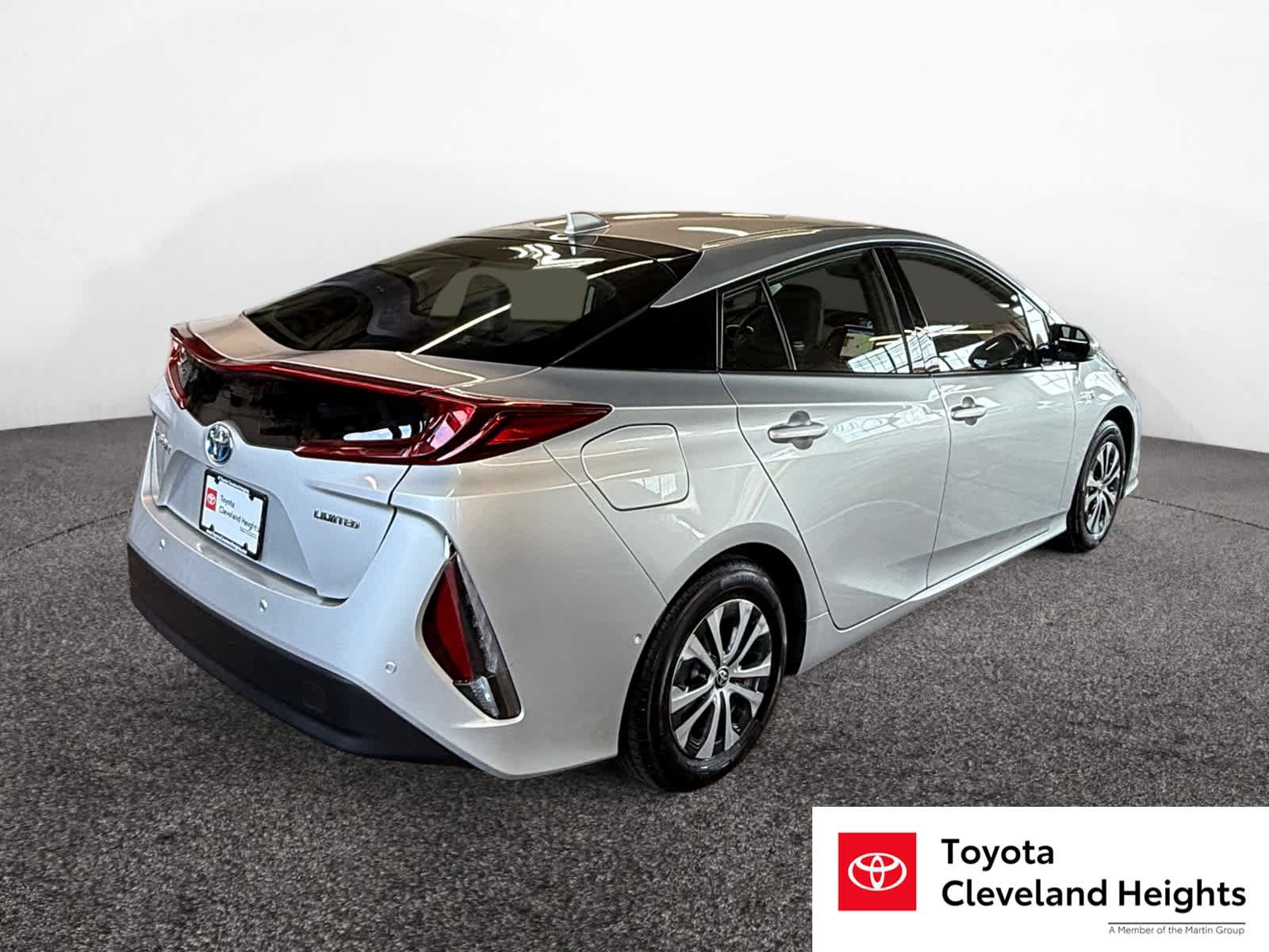 Used 2020 Toyota Prius Prime Limited FWD image 5