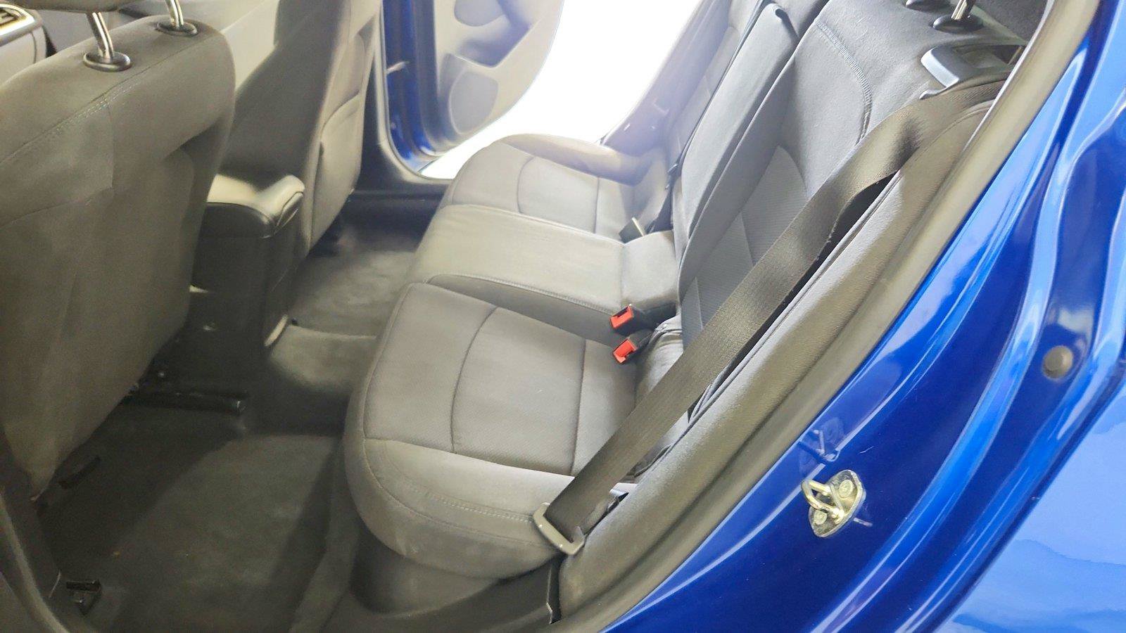 Used 2018 Chevrolet Cruze LT w/ Convenience Package FWD image 25