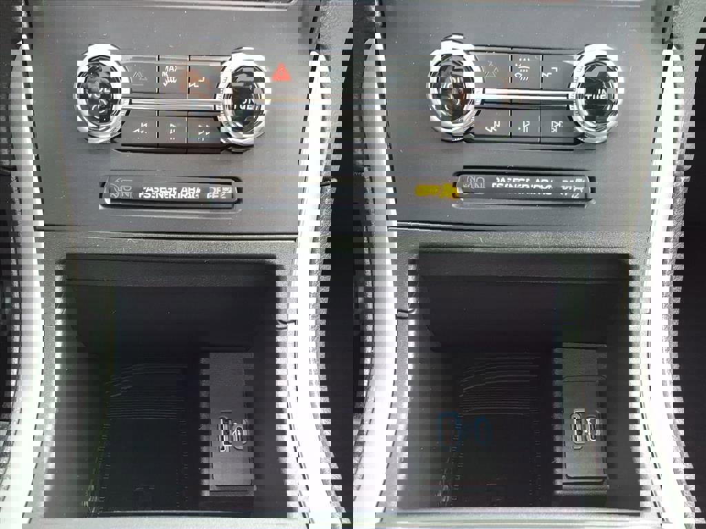 Certified 2022 Ford Edge SEL w/ Convenience Package image 19