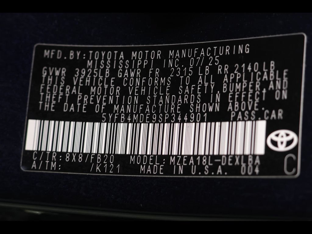 Used 2025 Toyota Corolla LE FWD image 28