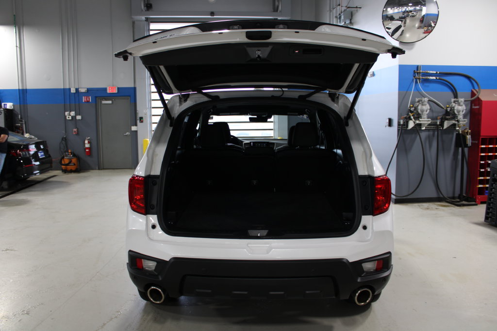 Used 2023 Honda Passport EX-L image 25