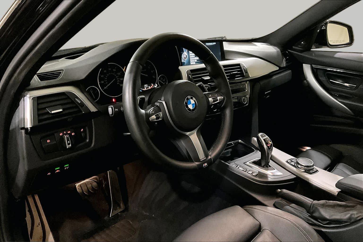 Used 2016 BMW 340i xDrive Sedan AWD/4WD image 17