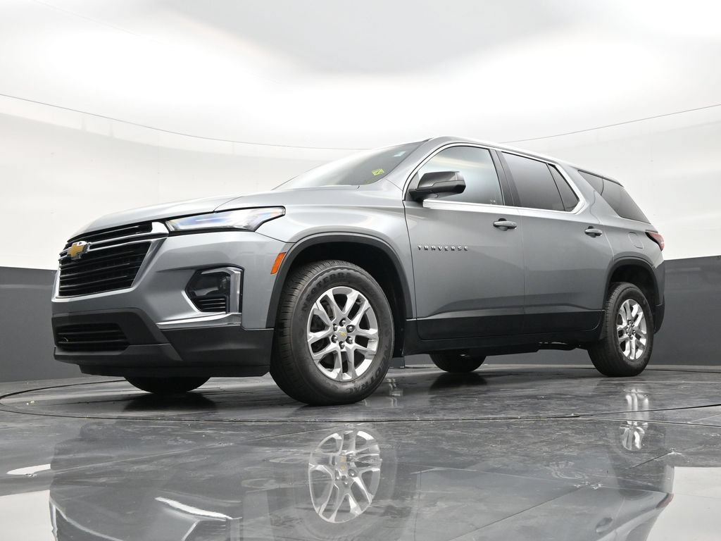 Used 2023 Chevrolet Traverse LS FWD image 20
