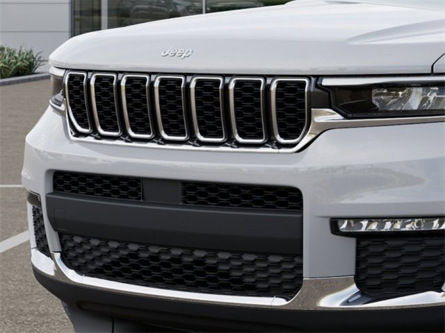 New 2025 Jeep Grand Cherokee L Limited w/ Trailer Tow Package image 11