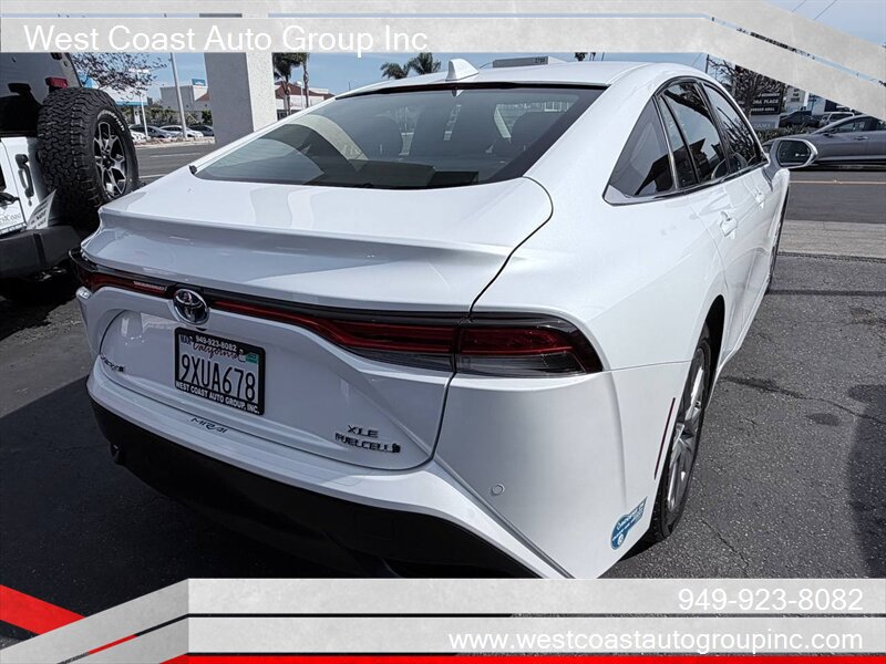 Used 2021 Toyota Mirai XLE w/ Advanced Technology Package RWD image 4
