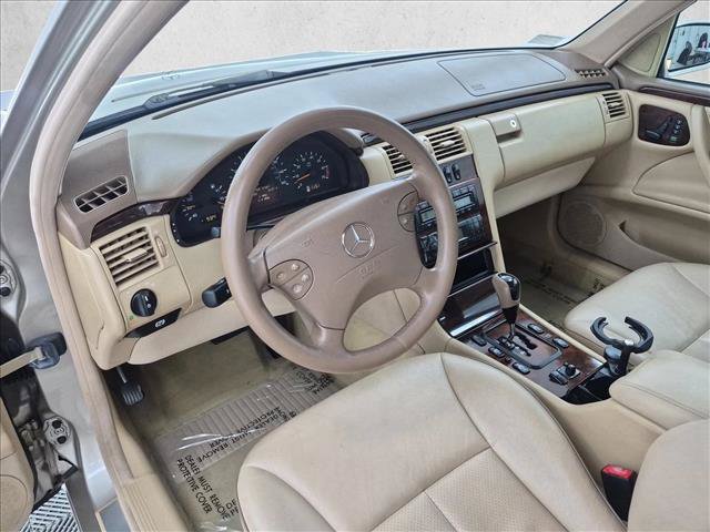 Used 2001 Mercedes-Benz E 320 Sedan image 10